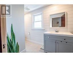 10 Hall STREET - 32