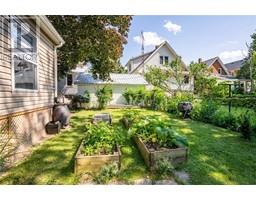 10 Hall STREET - 37