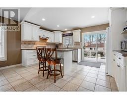 31 Tanser COURT - 15