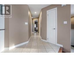 31 Tanser COURT - 18