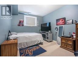 31 Tanser COURT - 34