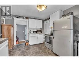 66 Delaware AVENUE - 7