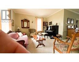 21983 Communication ROAD - 17