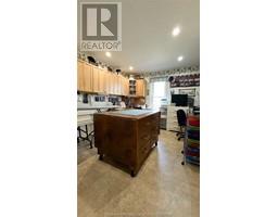 21983 Communication ROAD - 8