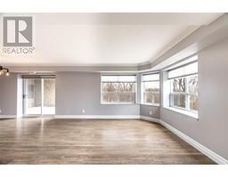 10 Van Allen AVENUE UnitNo. 604 - 4