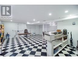 21719 Kenesserie ROAD - 33