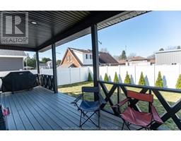 7 VENTURE CRESCENT - 27
