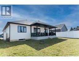 7 VENTURE CRESCENT - 33