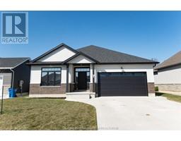 7 VENTURE CRESCENT - 35