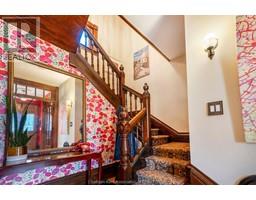 351 Wellington STREET West - 11