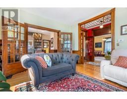 351 Wellington STREET West - 12