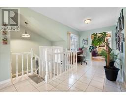 351 Wellington STREET West - 22
