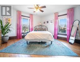 351 Wellington STREET West - 25