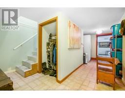 351 Wellington STREET West - 40