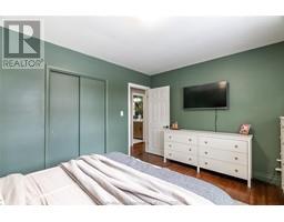 118 Burton AVENUE - 17