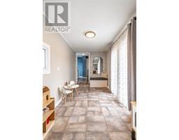 118 Burton AVENUE - 23