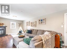 118 Burton AVENUE - 24