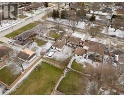 118 Burton AVENUE - 38