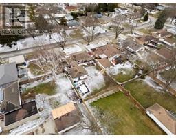 118 Burton AVENUE - 39