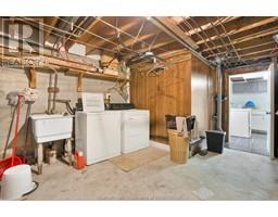 246 Tweedsmuir AVENUE West - 33