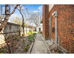 246 Tweedsmuir AVENUE West - 35