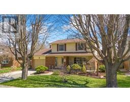 246 Tweedsmuir AVENUE West - 44