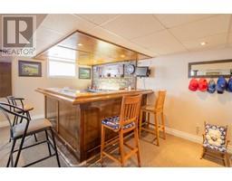 23 Peter STREET - 23