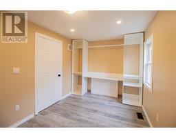 23 Siskind COURT - 10