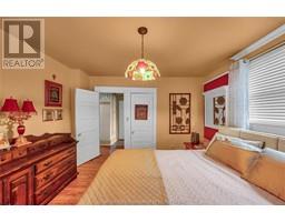 81-81.5 Cross STREET - 16