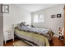 11 Crocus COURT - 13