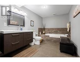 11 Crocus COURT - 18
