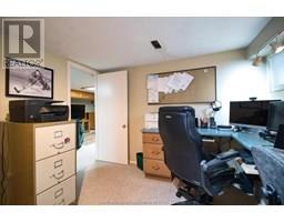 317 Oak STREET East - 38