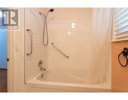 71 ARDLEIGH DRIVE - 29