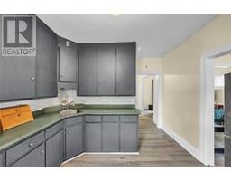 304 Queen STREET - 14