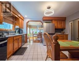 164 LLYDICAN AVENUE - 20
