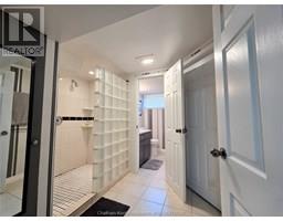 164 LLYDICAN AVENUE - 35