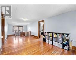 330 Talbot STREET West - 24
