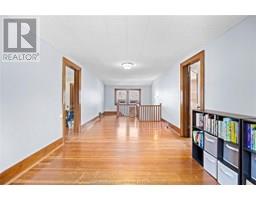 330 Talbot STREET West - 25