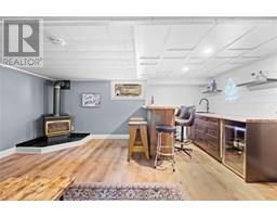 330 Talbot STREET West - 34