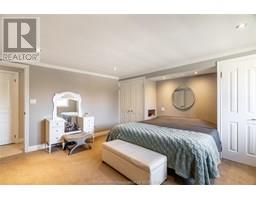 147 CRYSTAL DRIVE - 34