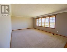 22142 CHARING CROSS ROAD - 16