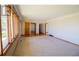 22142 CHARING CROSS ROAD - 17