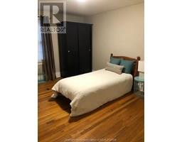 204 Selkirk STREET - 2