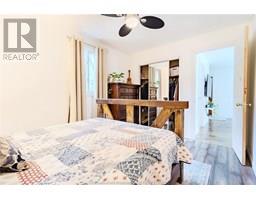 139 Davies STREET East - 31
