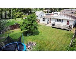 139 Davies STREET East - 45