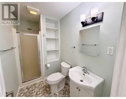 20 MCNAUGHTON AVENUE - 10