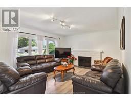 274 TWEEDSMUIR AVENUE East - 16