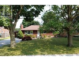 274 TWEEDSMUIR AVENUE East - 2