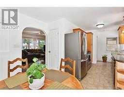 274 TWEEDSMUIR AVENUE East - 26