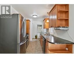 274 TWEEDSMUIR AVENUE East - 27